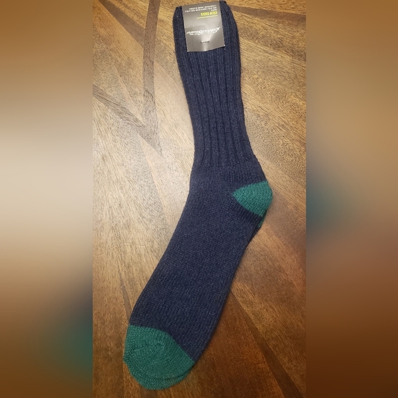 Eddie Bauer Merino Wool Boot Crew Socks - Men's One Size, Navy with Green Accent - Picture 1 of 6